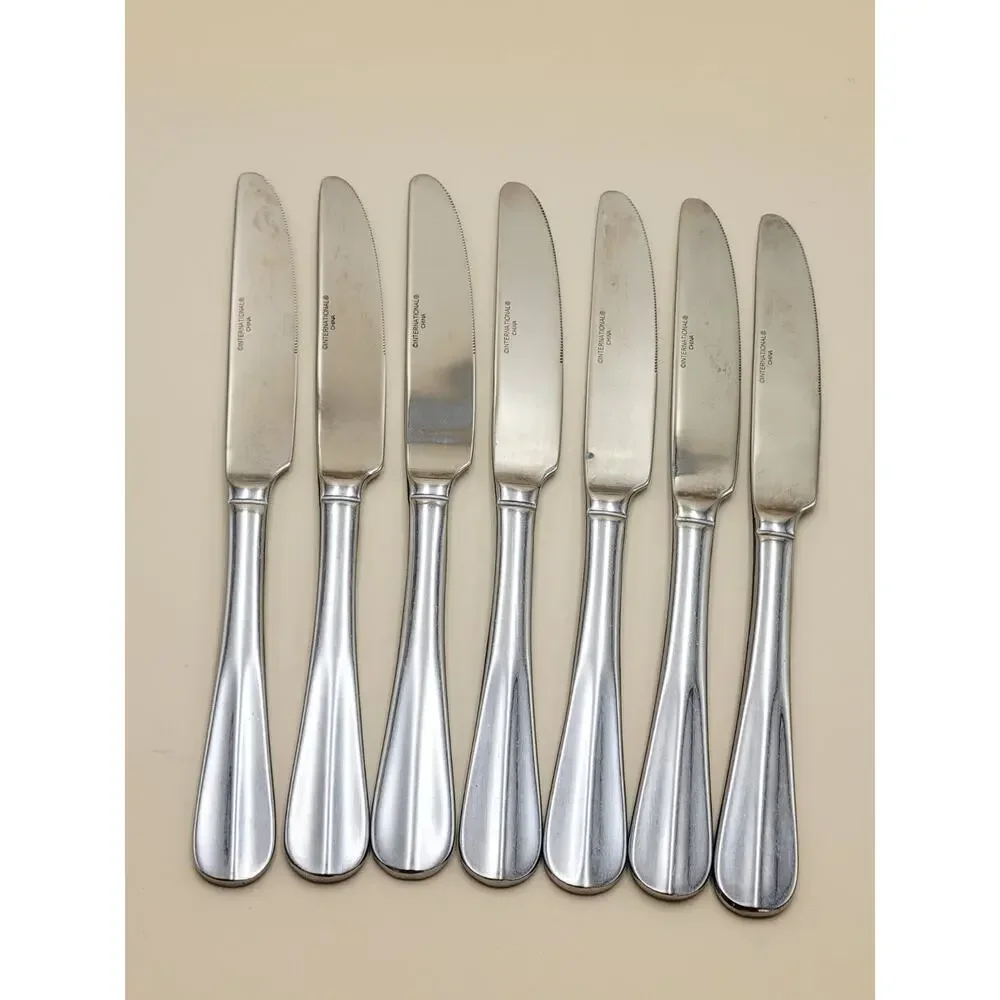 International Stainless SIMPLICITY Set Of 7 Dinner Knives